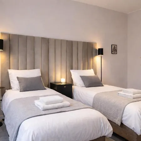 Fast Wifi, Kitchen Access Suite Maison Lux Raamsdonksveer