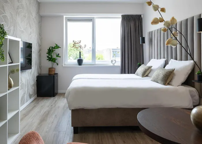 Apartment Fast Wifi, Kitchen Access Suite Maison Lux *